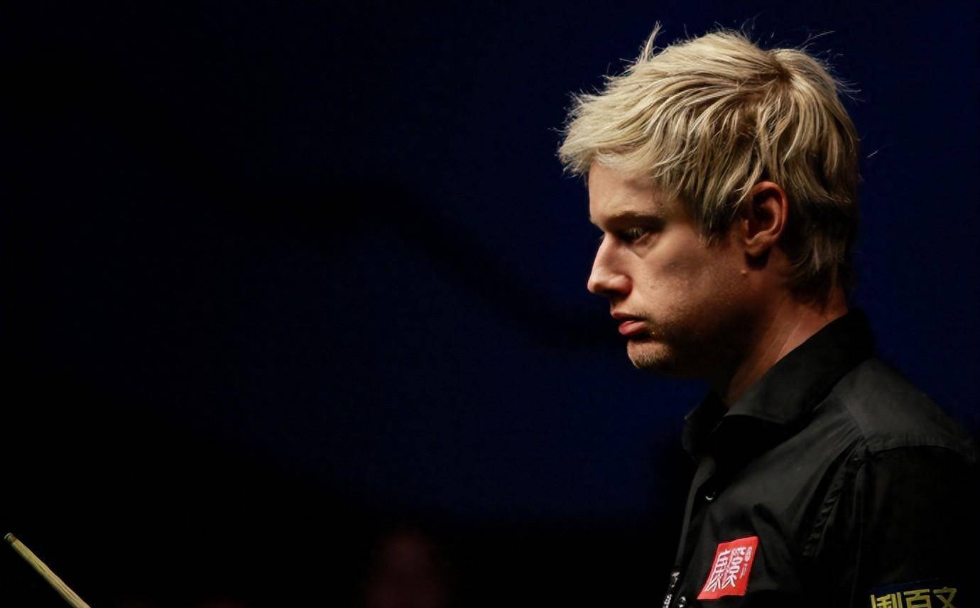 爱游戏关于切尔西观众热烈欢呼！，费德勒迎来七赛季出色发挥全场沸腾不已的信息