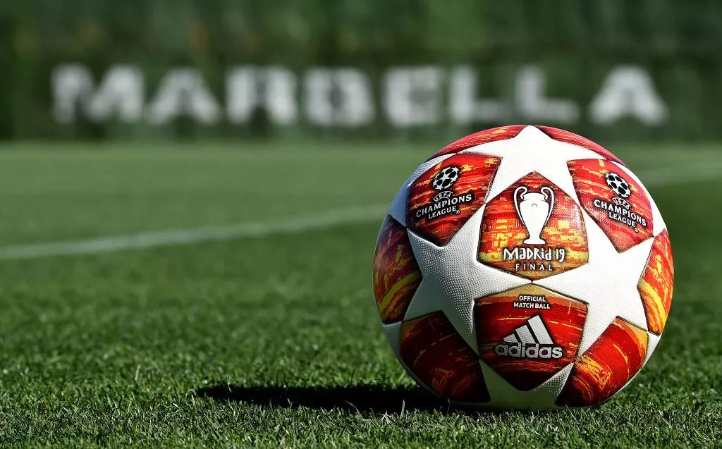 爱游戏娱乐包含欧冠集结日走向成谜；夏洛特黄蜂队长鼓劲；目标明确；数据趋势出现新变化的词条